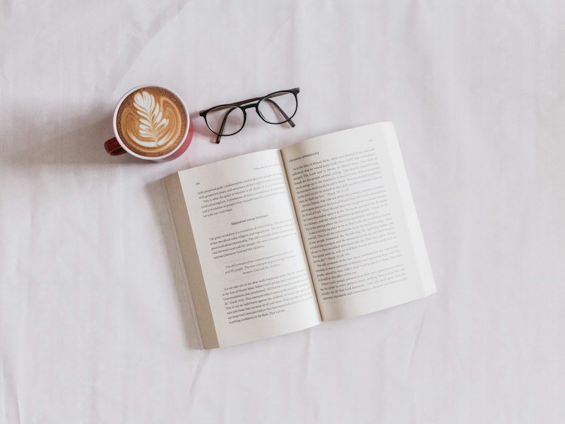 What makes a book cover people actually click